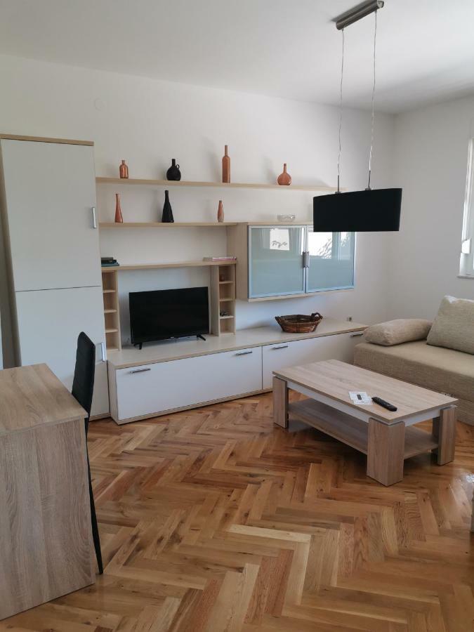 Seasons Apartmani Osijek Exterior foto